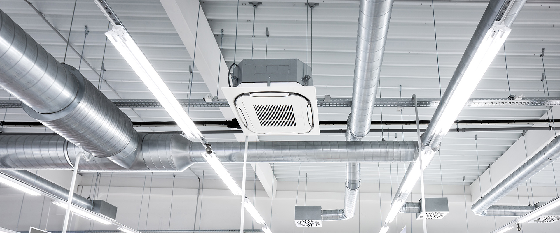 Espuma elastomérica: aplicação e vantagens em isolamento térmico para HVAC 